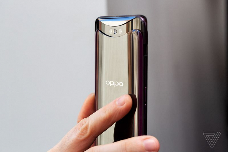 Представлен смартфон Oppo Find X: огромный экран и не единой камеры на корпусе в закрытом состоянии