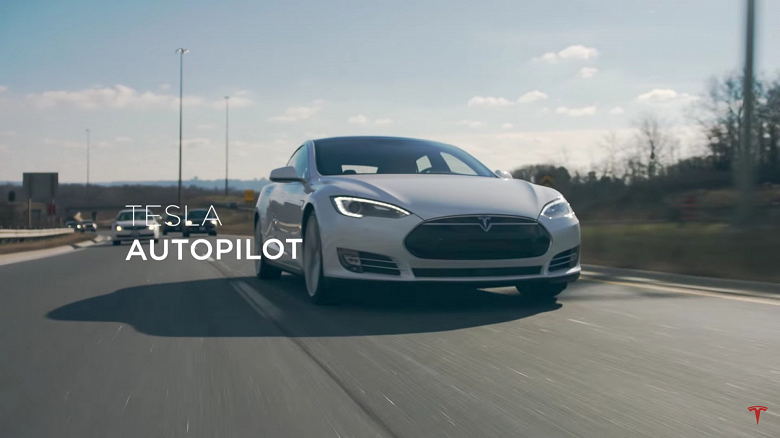 Tesla будет предлагать пробную версию автопилота для своих автомобилей бесплатно