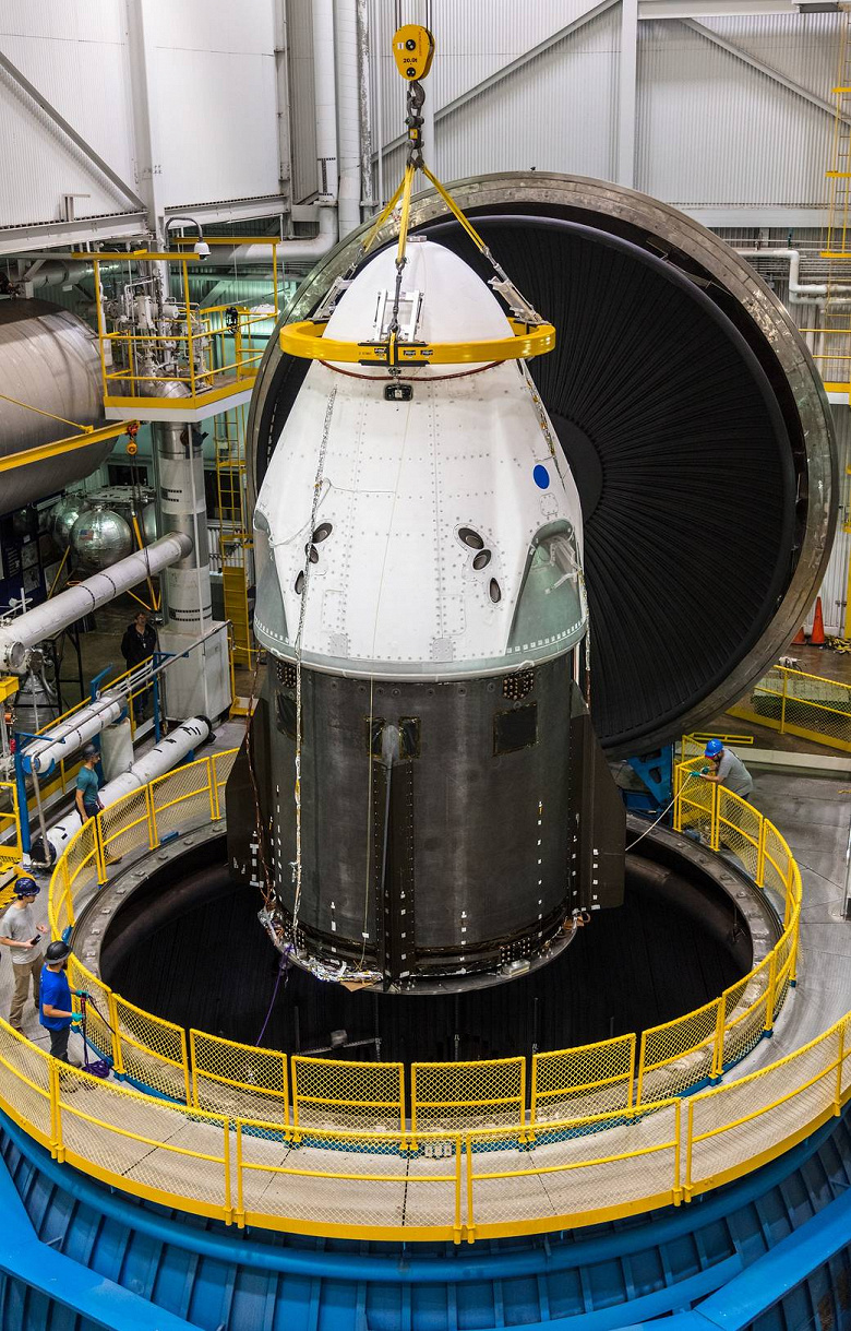 Космический корабль SpaceX Crew Dragon проходит заключительный этап тестирования в NASA