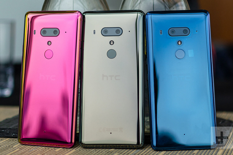 Глава HTC считает, что компания уже до конца года может вернуться к прибыли. Акционеры сомневаются