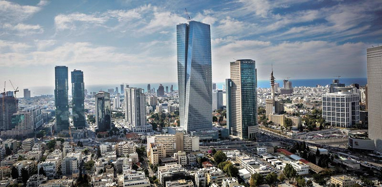 Для открытия первого фирменного магазина в Израиле компания Apple выбрала самый высокий в стране небоскрёб 