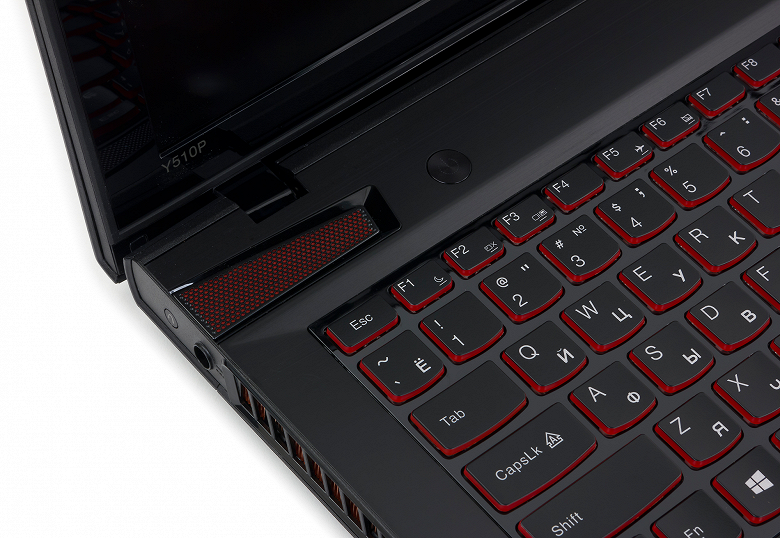 Lenovo отзывает более 150 000 батарей для ноутбуков из-за риска возгорания
