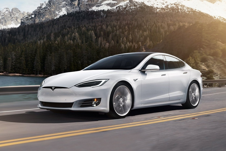 Tesla выпустила 7000 электромобилей за 7 дней
