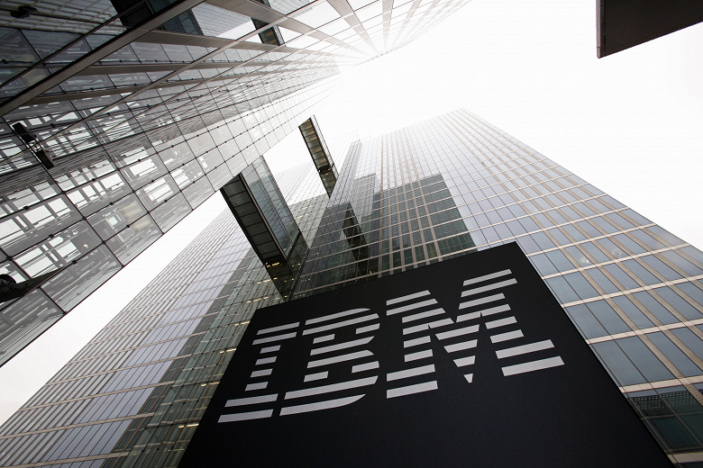 Доход IBM за год уменьшился на 4,7%, прибыль — на 5%