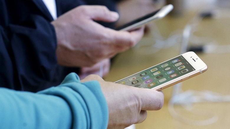 Смартфонов Apple iPhone образца 2018 года в этом году будет продано 90 млн штук