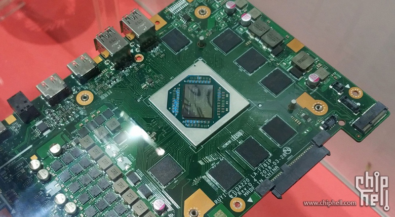 Фотогалерея дня: мини-ПК Subor на недоступном для других гибридном процессоре AMD 