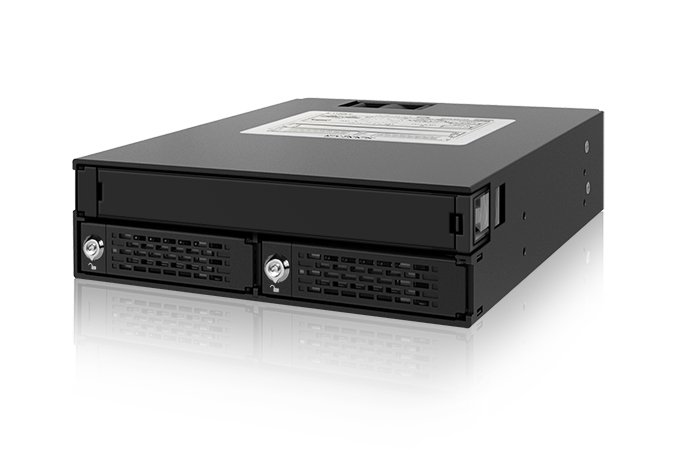 Icy Dock ToughArmor MB994IKO-3SB позволяет разместить в отсеке типоразмера 5,25 дюйма привод оптических дисков и два HDD или SSD