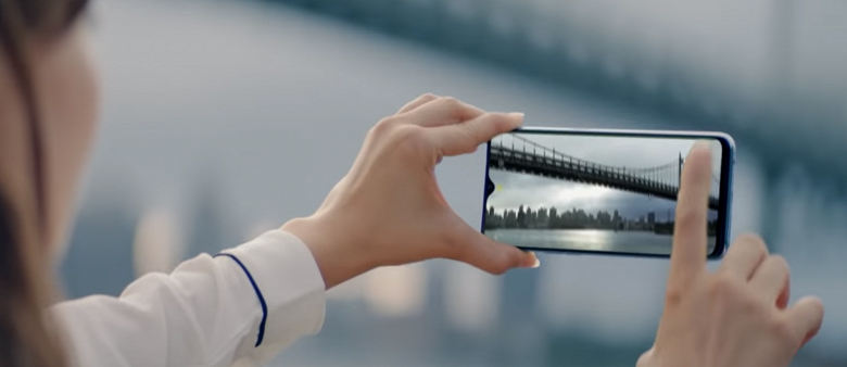 Смартфон Realme 2 Pro — старшая версия свежего бестселлера — получит каплевидный вырез в экране