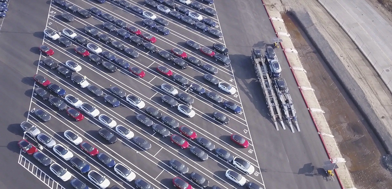 Tesla начинает «моментальную доставку» электромобилей Model 3