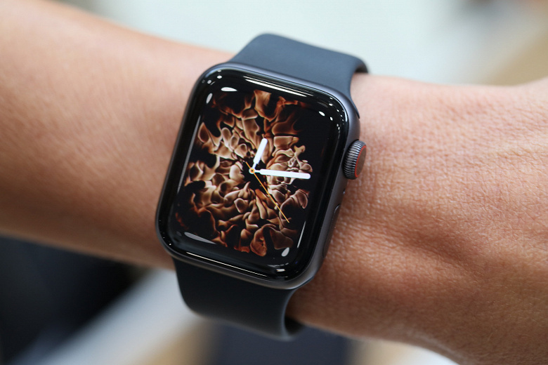 После презентации умных часов Apple Watch Series 4 акции Fitbit упали в цене, а акции Garmin подорожали