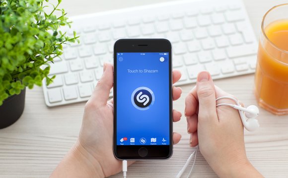 Еврокомиссия разрешила Apple купить Shazam