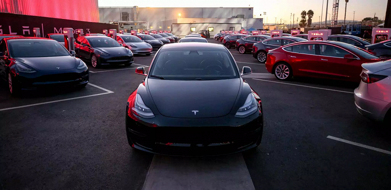 Tesla выпустила 100 000 электромобилей Tesla Model 3