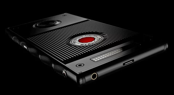 Новейший смартфон Red Hydrogen One с голографическим дисплеем получил прошлогоднюю SoC Snapdragon 835 и Android 8.1 Oreo