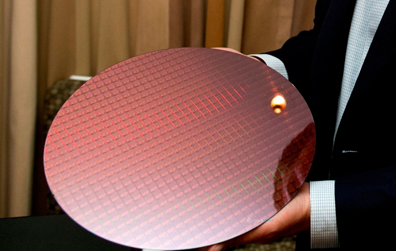 Intel начнёт производство 10-нанометровых CPU раньше, чем считалось
