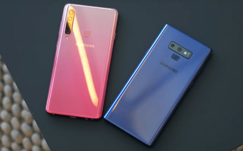 Samsung выпустила первый в мире смартфон с четверной камерой Samsung Galaxy A9