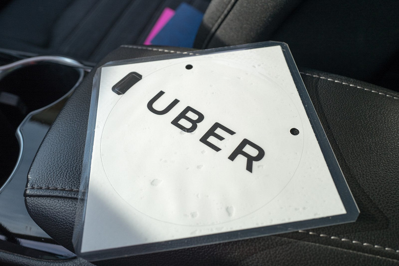 Uber просит разрешения раздавать свои акции водителям 