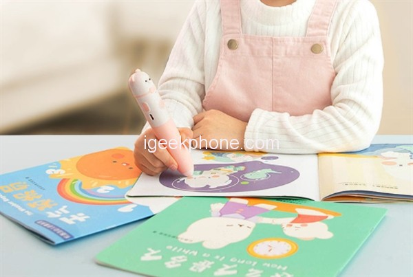 Xiaomi представила умную говорящую ручку с системой ИИ для обучения детей языкам