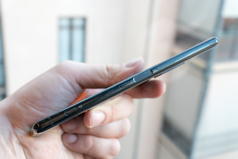 Новый подход к флагманам. Представлен смартфон Sony Xperia 1 с «кинематографиеским» экраном
