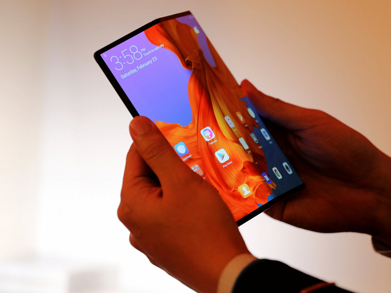 Это было плохо: глава Huawei заявил, что у компании был прототип гибкого смартфона, подобного Samsung Galaxy Fold, но от него отказались