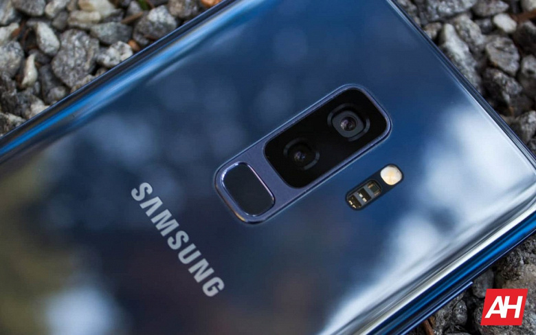 Samsung работает над зеркальными камерами для смартфонов