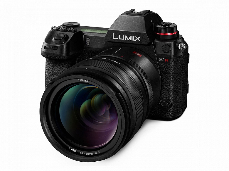 Представлены полнокадровые беззеркальные камеры Panasonic Lumix S1R и S1