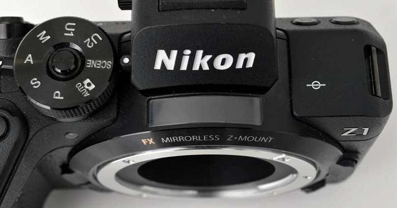 Камера Nikon Z1 будет оснащена вспомогательным экраном возле байонета
