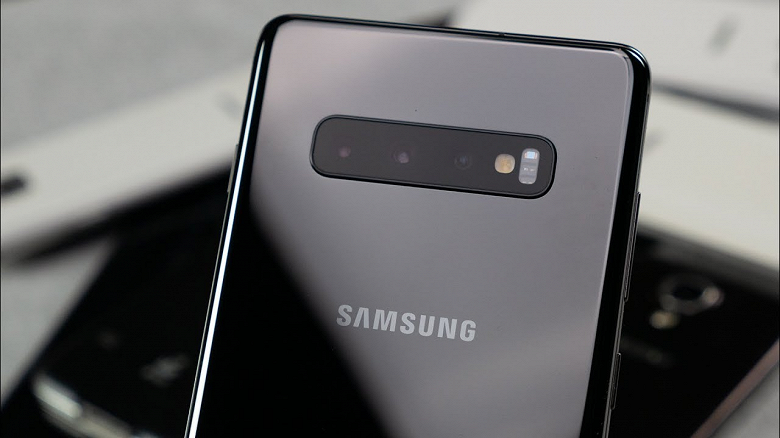 Samsung отказалась от названия Galaxy A90, смартфон может выйти в линейке Galaxy S