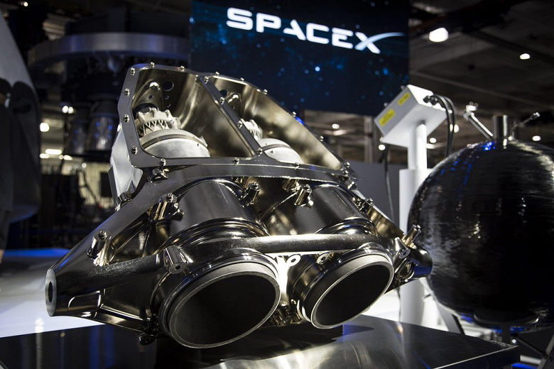 Во время испытаний космического корабля SpaceX Crew Dragon произошла авария