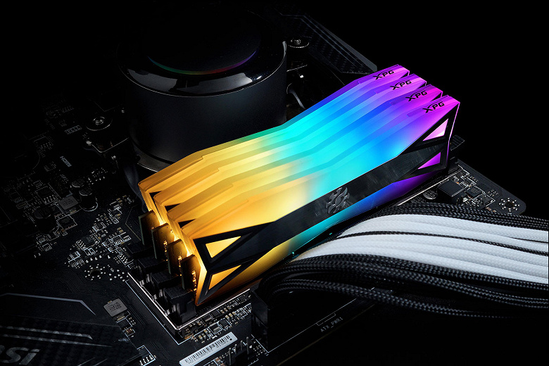 Модули памяти Adata XPG Spectrix D60G DDR4 украшены «самой большой подсветкой»