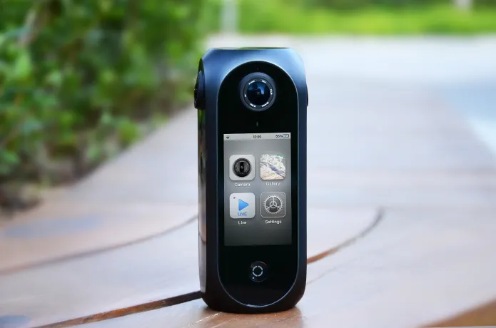 При цене 1799 долларов VR-камера разрешением 8K Pilot Era быстро собрала нужную сумму на Indiegogo
