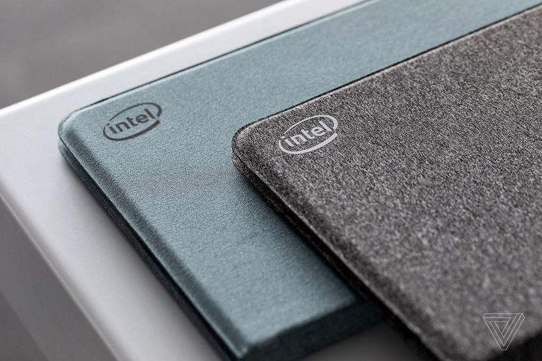 Intel Twin River — мобильное устройство, похожее на два планшета, заключённых в одном чехле из полиэстера и лайкры