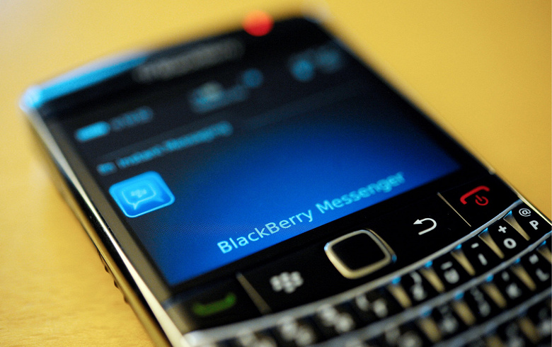 Прекратил работу сервис обмена сообщениями BlackBerry Messenger