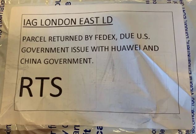 Санкции, доведенные до абсурда: FedEx отказалась доставлять Huawei P30 Pro из Великобритании в США