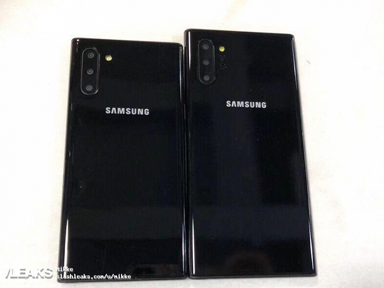 Реалистичные макеты Samsung Galaxy Note10 и Galaxy Note10+ сфотографированы со всех сторон