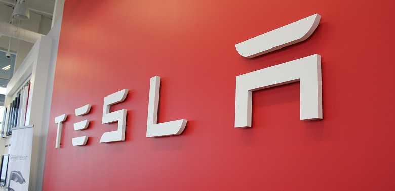 Tesla установила новый рекорд, поставив за квартал почти 100 000 автомобилей