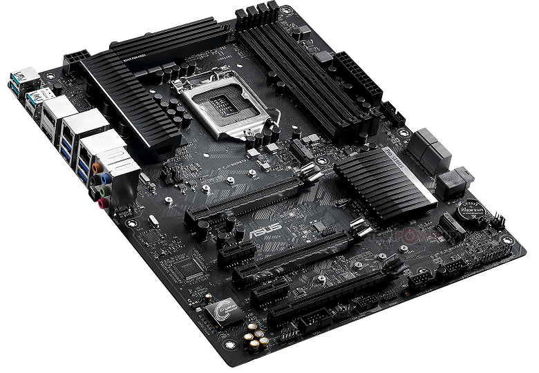 Системная плата Asus Pro WS C246-ACE поддерживает процессоры Intel Xeon E в исполнении LGA1151