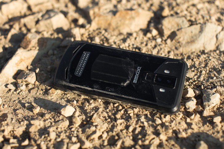 Неубиваемый смартфон Doogee S90 Pro получил SoC Helio P70, 6 ГБ ОЗУ, аккумулятор на 5050 мА•ч и защиту IP69K