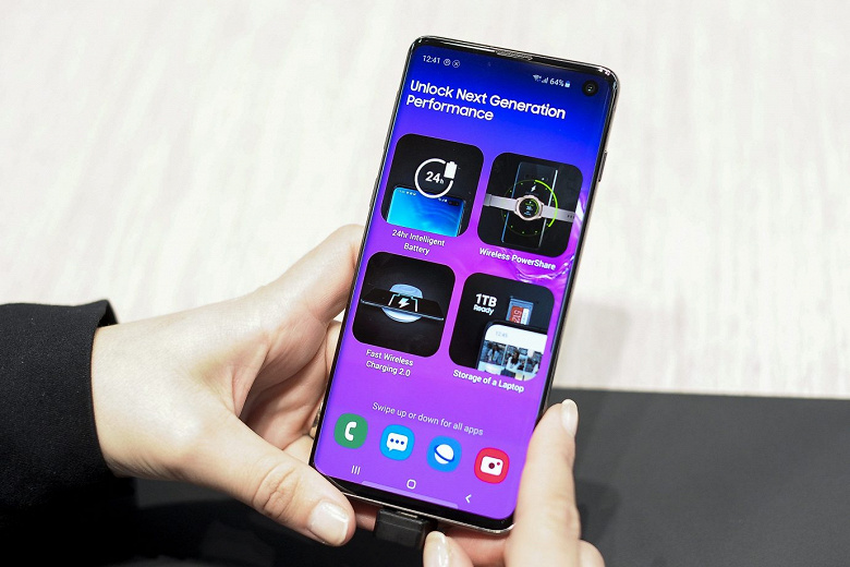 Новая прошивка для Samsung Galaxy S10 улучшает камеру и Bluetooth