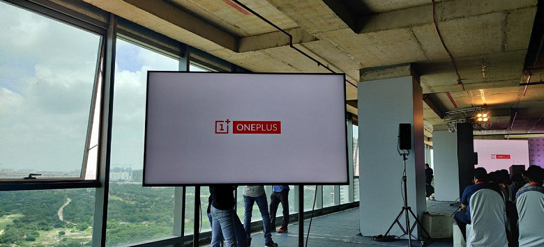 Телевизор OnePlus TV показался на новом фото перед грядущим анонсом