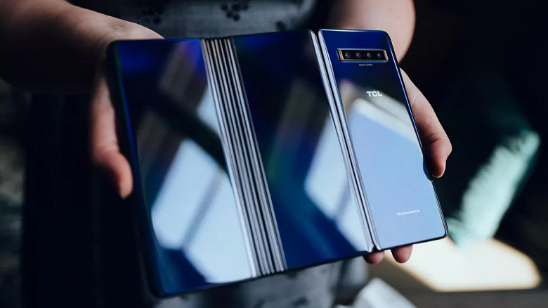 Лучше Samsung Galaxy Fold и Huawei Mate X: представлен уникальный смартфон