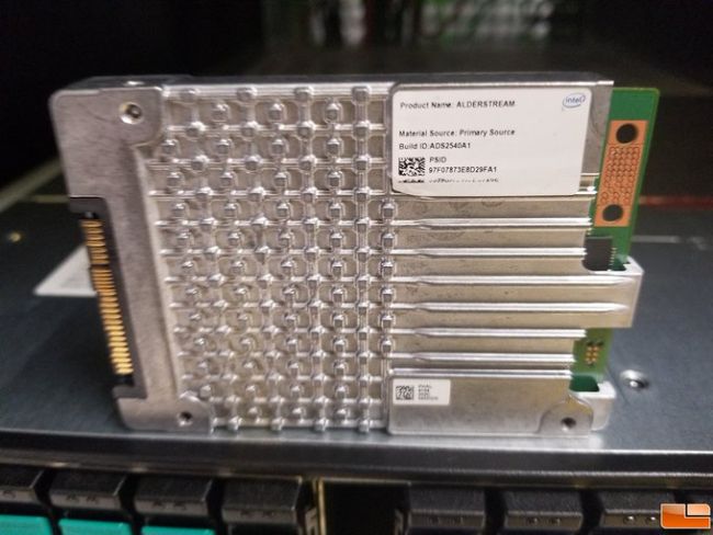 Intel, вероятно, приходится использовать платформы AMD для тестирования новых SSD с интерфейсом PCIe 4.0