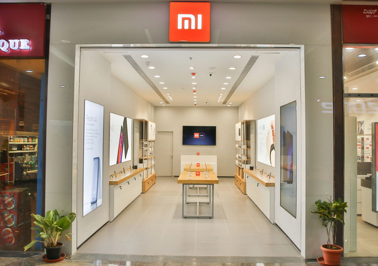 Xiaomi закрывает все магазины в Китае