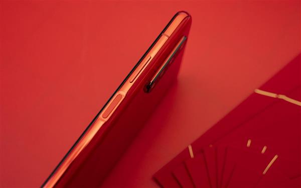 Huawei выпустила новую версию популярного смартфона