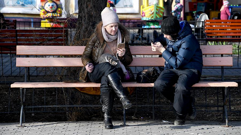 В России обеспечат бесплатный доступ к соцсетям и мессенджерам. Власти составили список