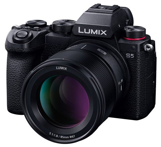 Появились новые изображения объектива Panasonic Lumix S 85mm F1.8, названа его цена