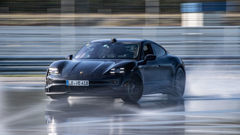 Электрический Porsche Taycan установил новый мировой рекорд