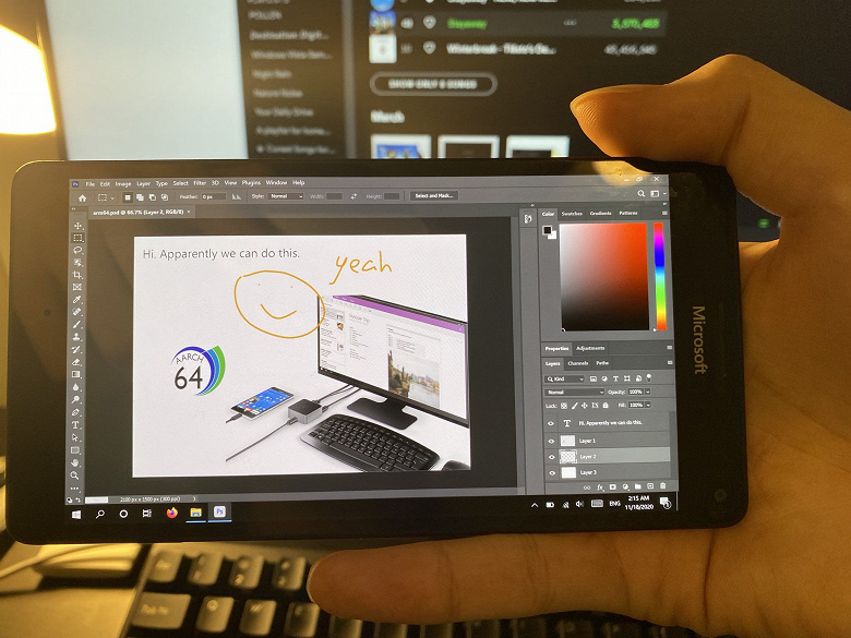 На древнем Microsoft Lumia 950 XL работает настольная версия Photoshop