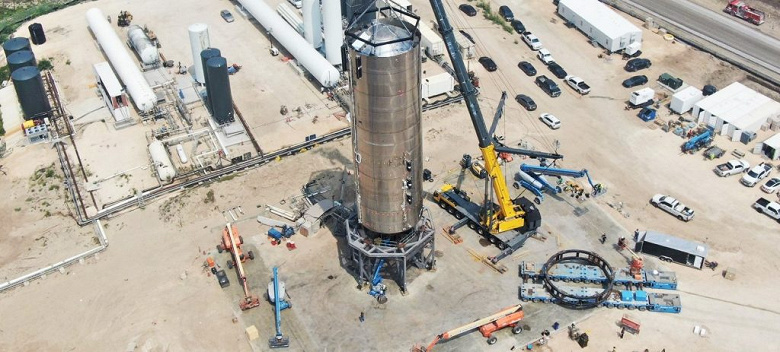 Четвёртый прототип космического корабля SpaceX Starship готов наконец-то пройти тест либо тоже взорваться