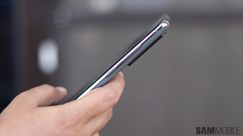 Пользователи флагманских Samsung Galaxy S20, S20+ и S20 Ultra столкнулись с неожиданной проблемой