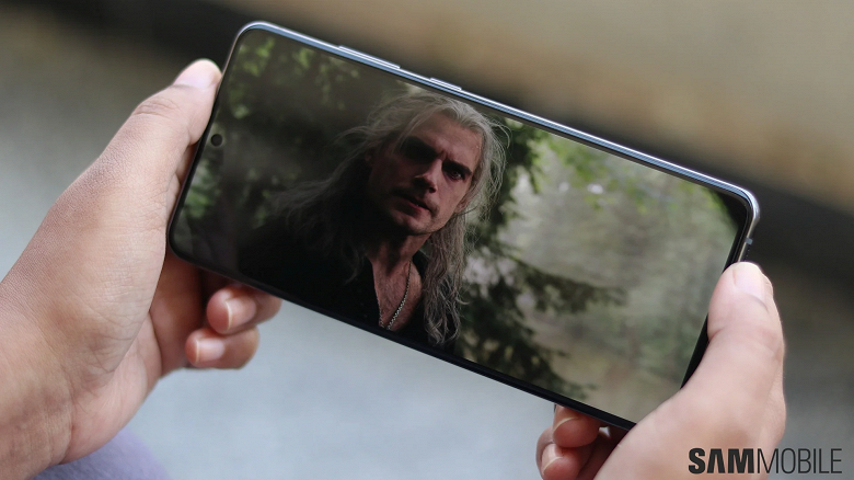 Обновляемся. Samsung починила зелёный экран у Galaxy S20 Ultra